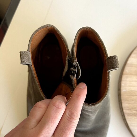 Madewell Billie Sage Worn in Suede Almond Toe Zipper Ankle Boot 8.5 - Picture 10 of 13